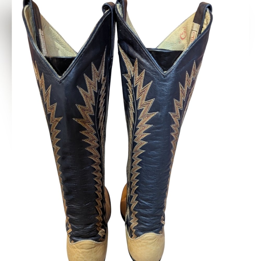 Larry Mahan Black and Tan Heeled Boots - Picture 4 of 12